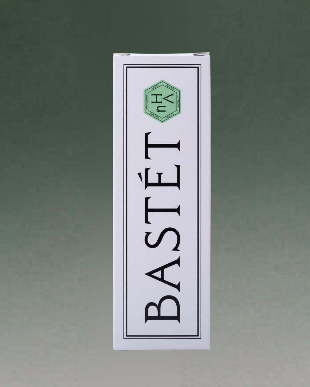 Bastét French Mint Toothpaste packaging 